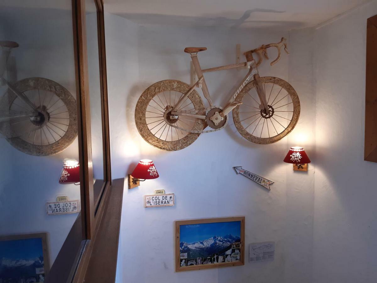 Hotel Arolla 2*