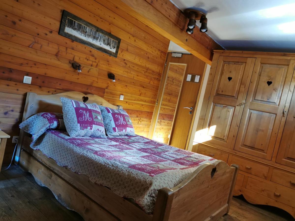 Arolla Hotel 2*